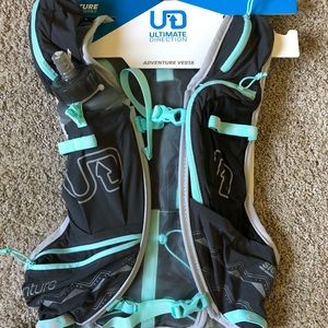 Ultimate Direction Adventure Vesta 5